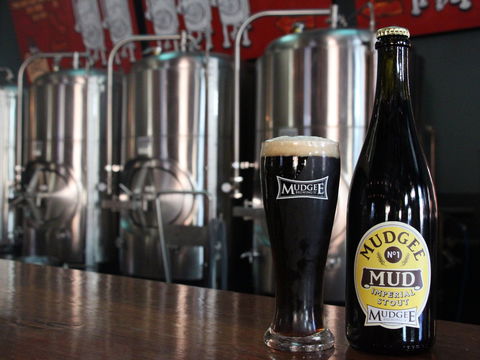 Friday Brews And Tunes At The Brewery - Accommodation QLD 0