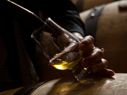 Tasmanian Whisky Week - Accommodation QLD 0