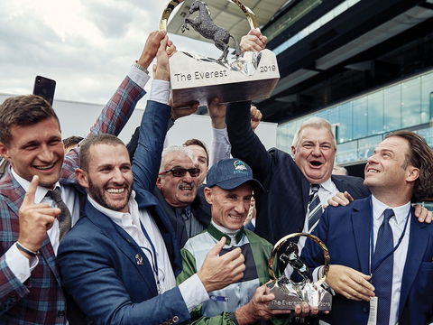 The Everest - Accommodation QLD 1