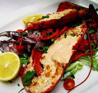 The Lighthouse Seafood Restaurant  Bar - Accommodation QLD