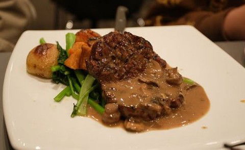 Mike's Grill & Bar - Accommodation QLD 3