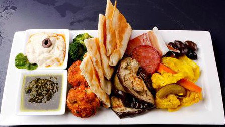 Sittano's Bar & Restaurant - Accommodation QLD 1