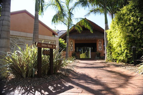 Bali Hai Resort & Spa - Accommodation QLD 6