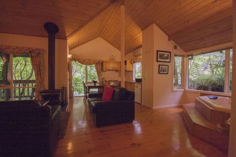 Cottages At Monreale - Accommodation QLD 3