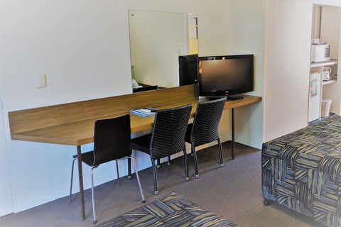 Miners Lodge Motor Inn - Accommodation QLD 5