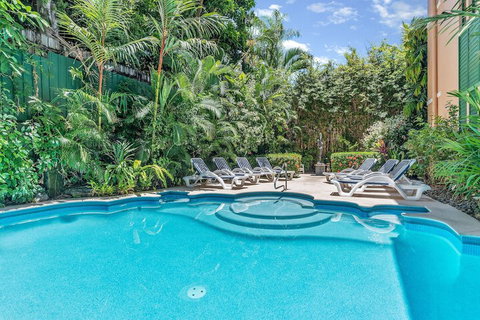 Martinique On Macrossan - Accommodation QLD 2