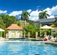 Aqualuna Beach Resort - Accommodation QLD