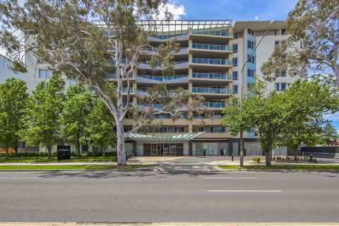 Pacific Suites Canberra - Accommodation QLD 2