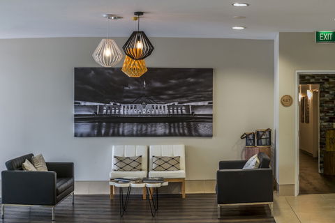 Pacific Suites Canberra - Accommodation QLD 4