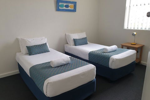 Oxley Cove Apartments - Accommodation QLD 6