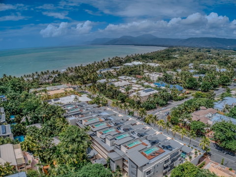 Coconut Grove - Accommodation QLD 1