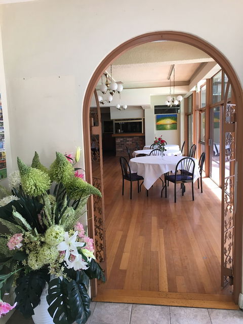 El Lago Waters Motel - Accommodation QLD 0