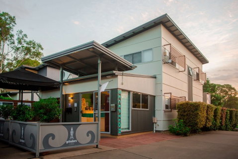 Best Western Plus Quarterdecks Retreat - Accommodation QLD 2