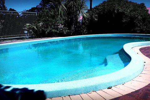 Karri Forest Motel - Accommodation QLD 1