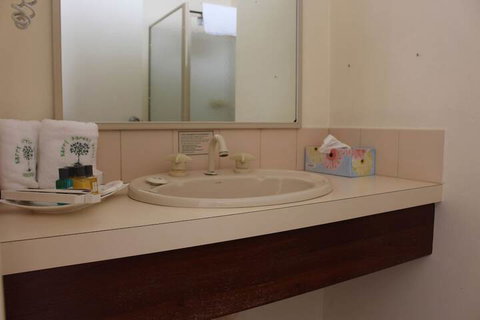 Karri Forest Motel - Accommodation QLD 4