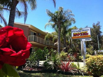 Fishermans Paradise NSW Accommodation QLD