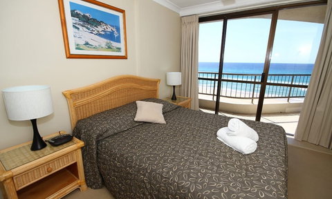 San Simeon Apartments - Accommodation QLD 6