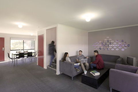 Macquarie University Village - Accommodation QLD 6