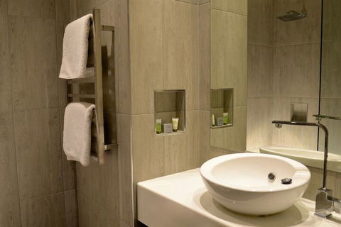 Alexandra Place - Accommodation QLD 5