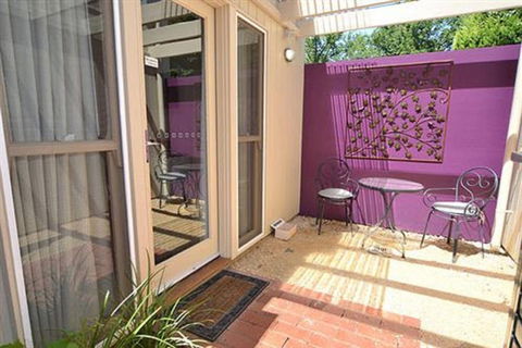 Alexandra Place - Accommodation QLD 1