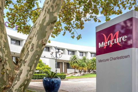 Mercure Charlestown - Accommodation QLD 6