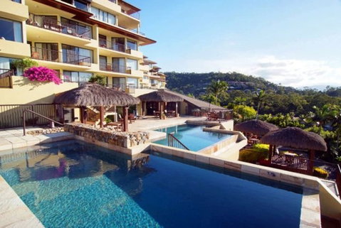 At Water's Edge Resort - Accommodation QLD 3