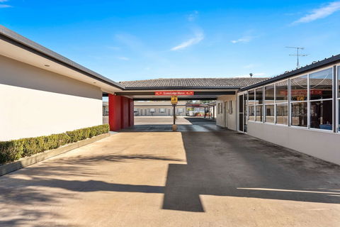 Econo Lodge Moree Spa Motor Inn - Accommodation QLD 4