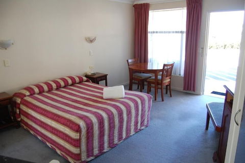 Elite Motor Inn - Accommodation QLD 2