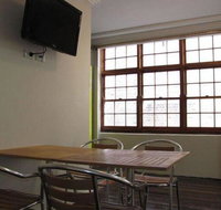 Cooper Lodge Hotel - Accommodation QLD