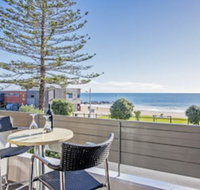 Beachfront Voyager Motor Inn - Accommodation QLD