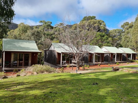 D'Altons Studios - Accommodation QLD 0