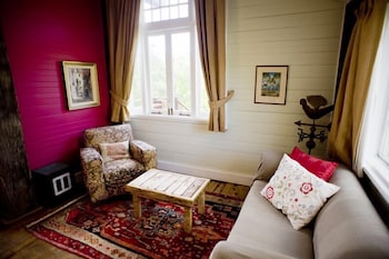 Old Leura Dairy - Accommodation QLD 6