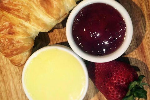 Ruskin House - Accommodation QLD 5