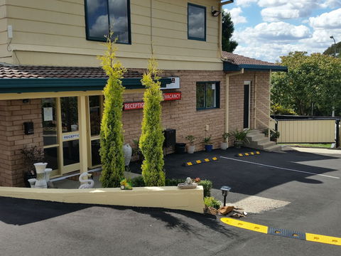 Hideaway Motor Inn Armidale - Accommodation QLD 1