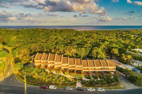 A Perfect Stay - 11 James Cook Apartments - Accommodation QLD 2