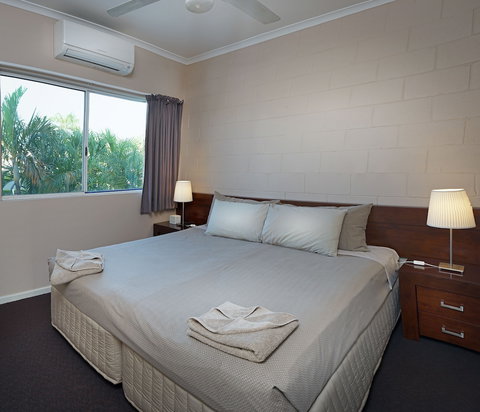 Cable Beachside Villas - Accommodation QLD 3