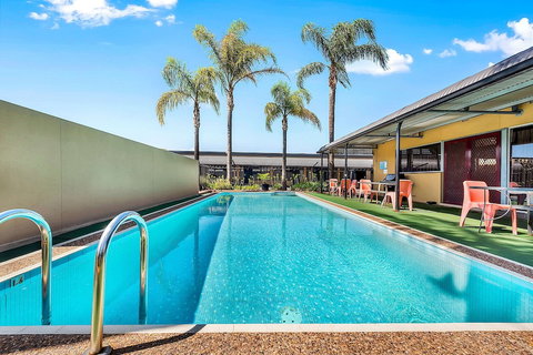 Comfort Inn And Suites Manhattan - Accommodation QLD 5