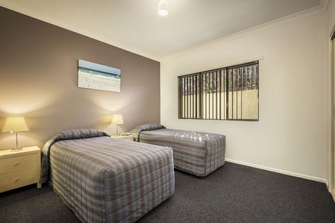 Quest Trinity House - Accommodation QLD 5