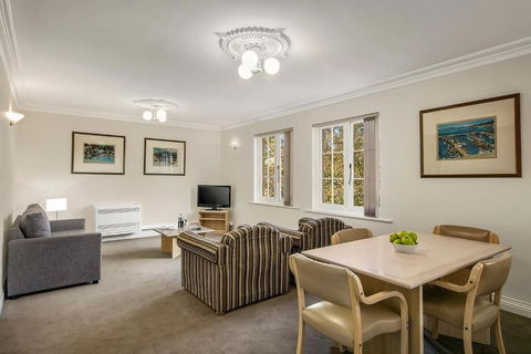 Quest Trinity House - Accommodation QLD 4