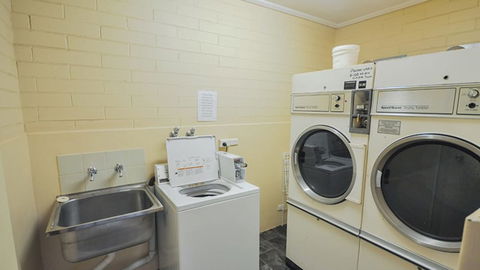 Alexander Motel Whyalla - Accommodation QLD 4