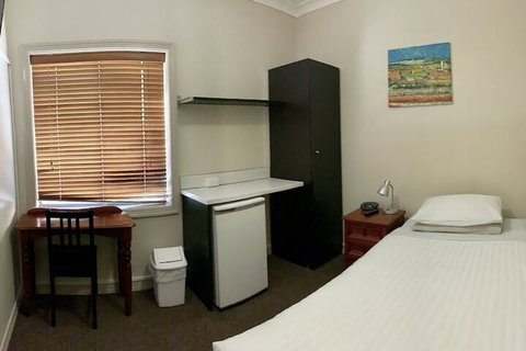 Ashfield Manor - Accommodation QLD 4