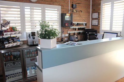 Golden Harvest Motor Inn - Accommodation QLD 4
