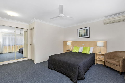 Comfort Inn Centrepoint - Accommodation QLD 6