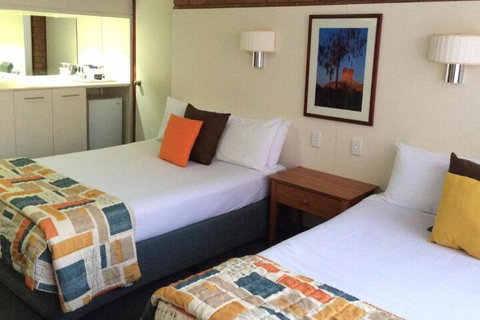 Alice In The Territory - Accommodation QLD 5