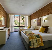 Alice in The Territory - Accommodation QLD