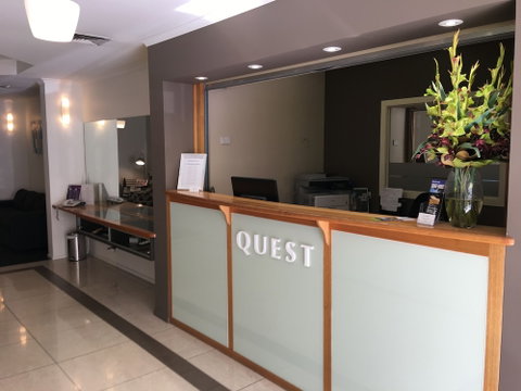 Quest Waterfront Serviced Apartments - Accommodation QLD 0
