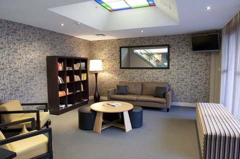 BreakFree Adelaide - Accommodation QLD 5