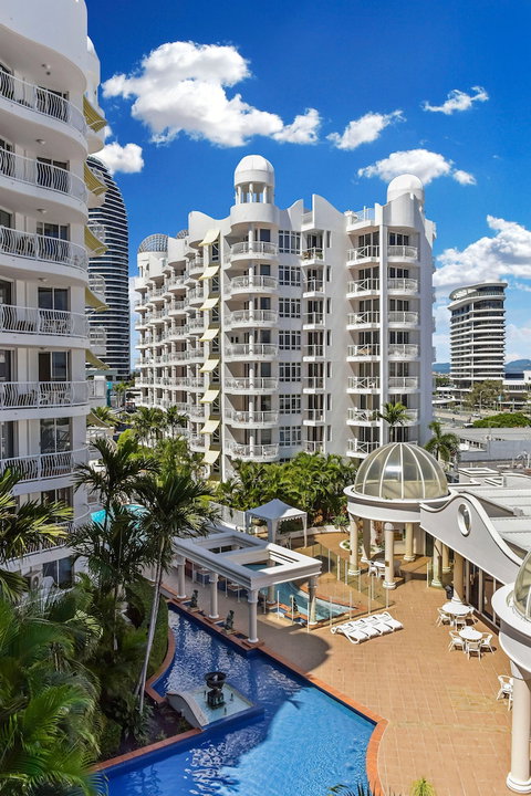 Phoenician Resort - Accommodation QLD 4