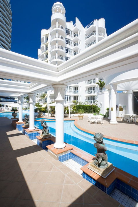 Phoenician Resort - Accommodation QLD 2