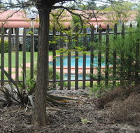 Grange Burn Motel - Accommodation QLD